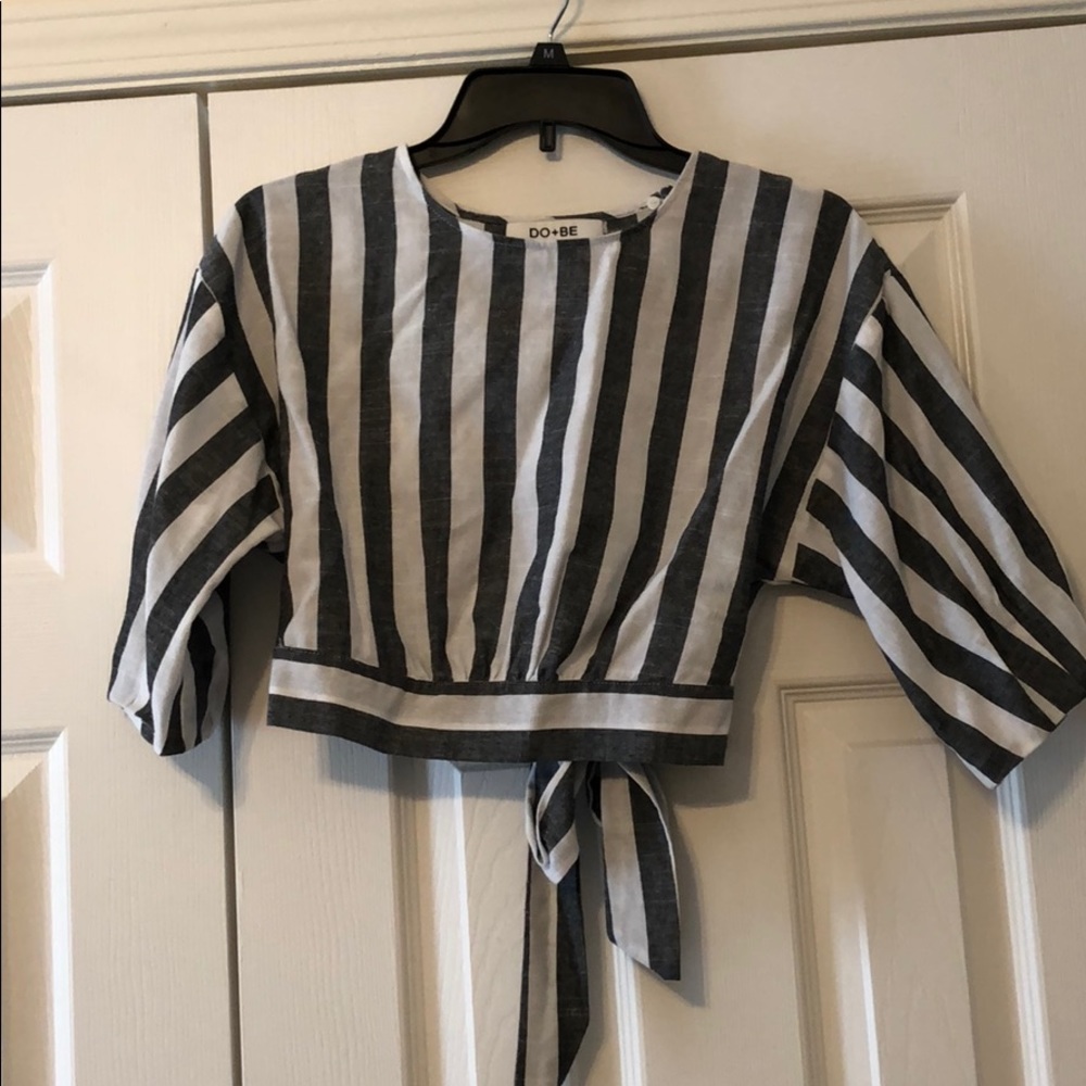 3/4 sleeve fancy crop top